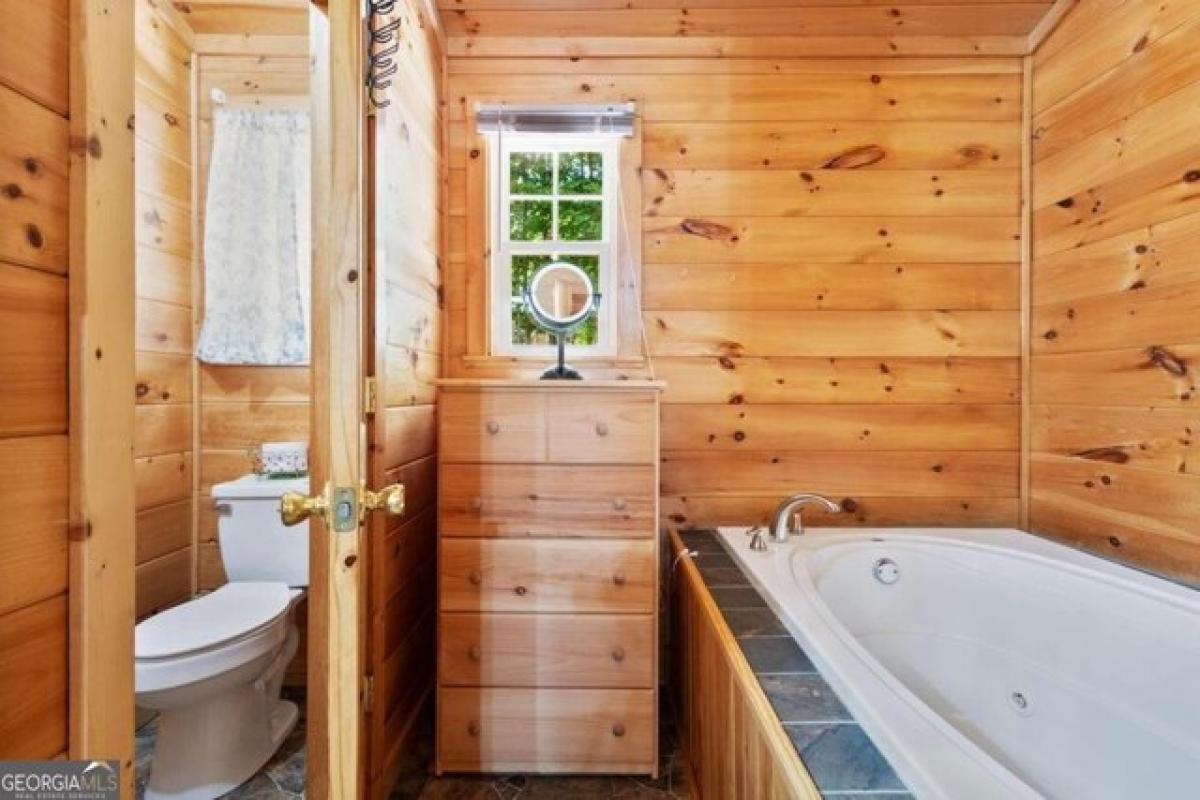 Picture of Home For Sale in Blairsville, Georgia, United States