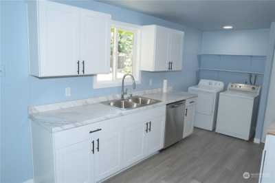 Home For Sale in Federal Way, Washington