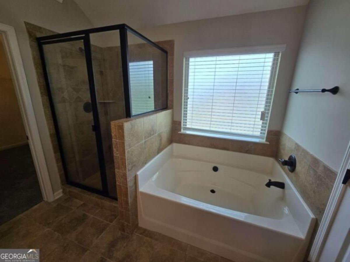 Picture of Home For Sale in McDonough, Georgia, United States