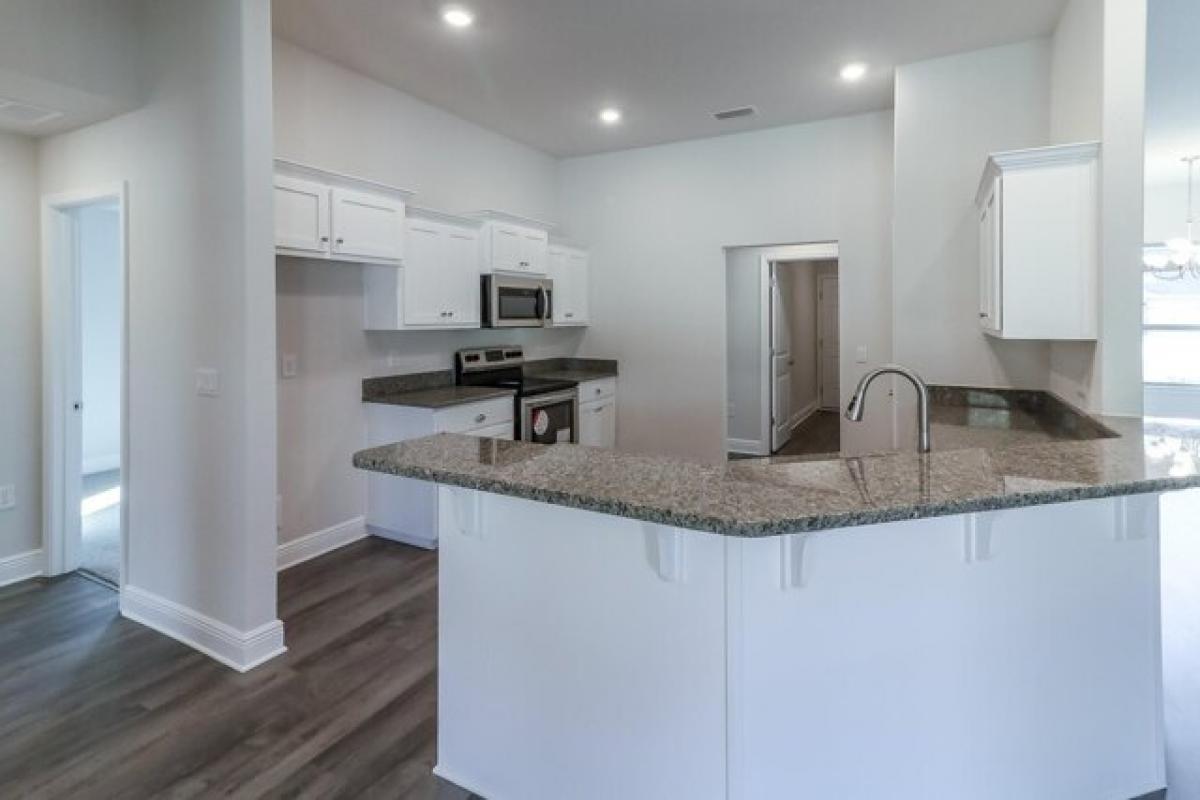 Picture of Home For Sale in Crestview, Florida, United States