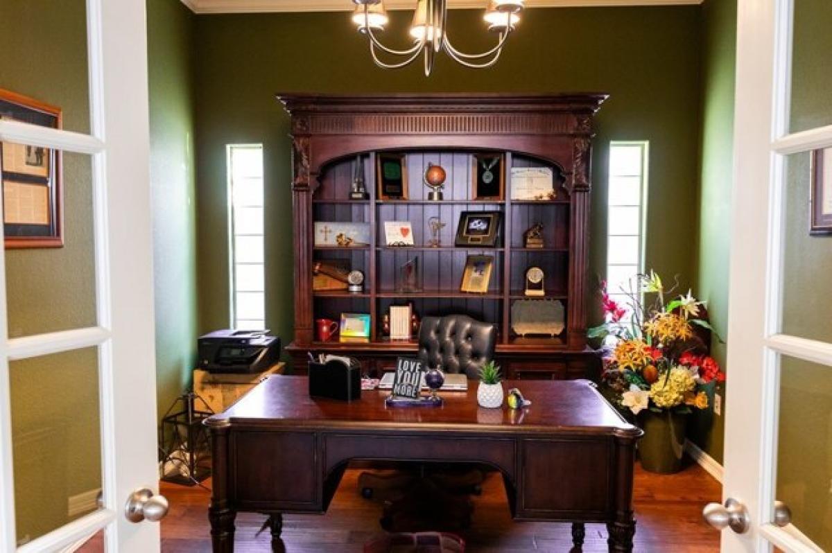 Picture of Home For Sale in San Angelo, Texas, United States