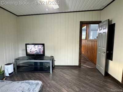 Home For Sale in Clinton Township, Michigan