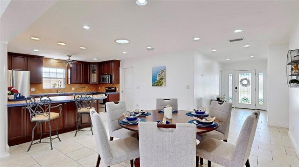 Picture of Home For Sale in Apollo Beach, Florida, United States