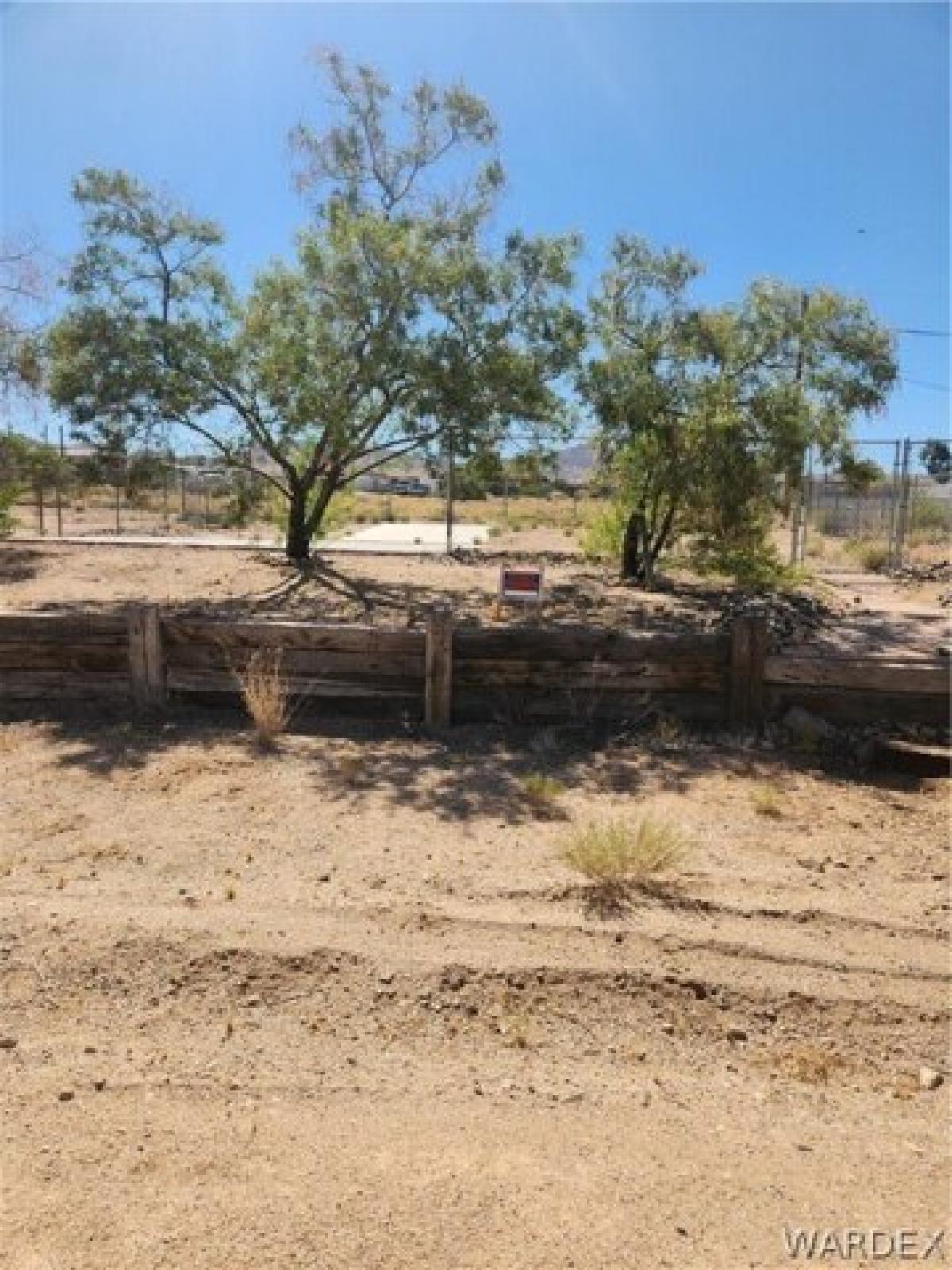 Picture of Residential Land For Sale in Kingman, Arizona, United States