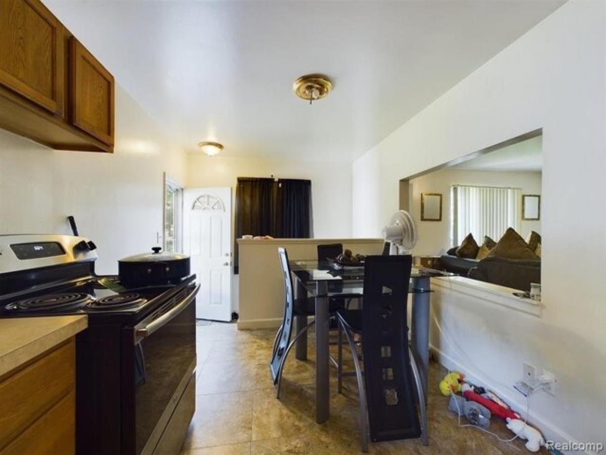 Picture of Home For Sale in Flint, Michigan, United States