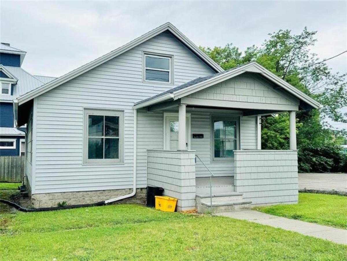 Picture of Home For Sale in Binghamton, New York, United States