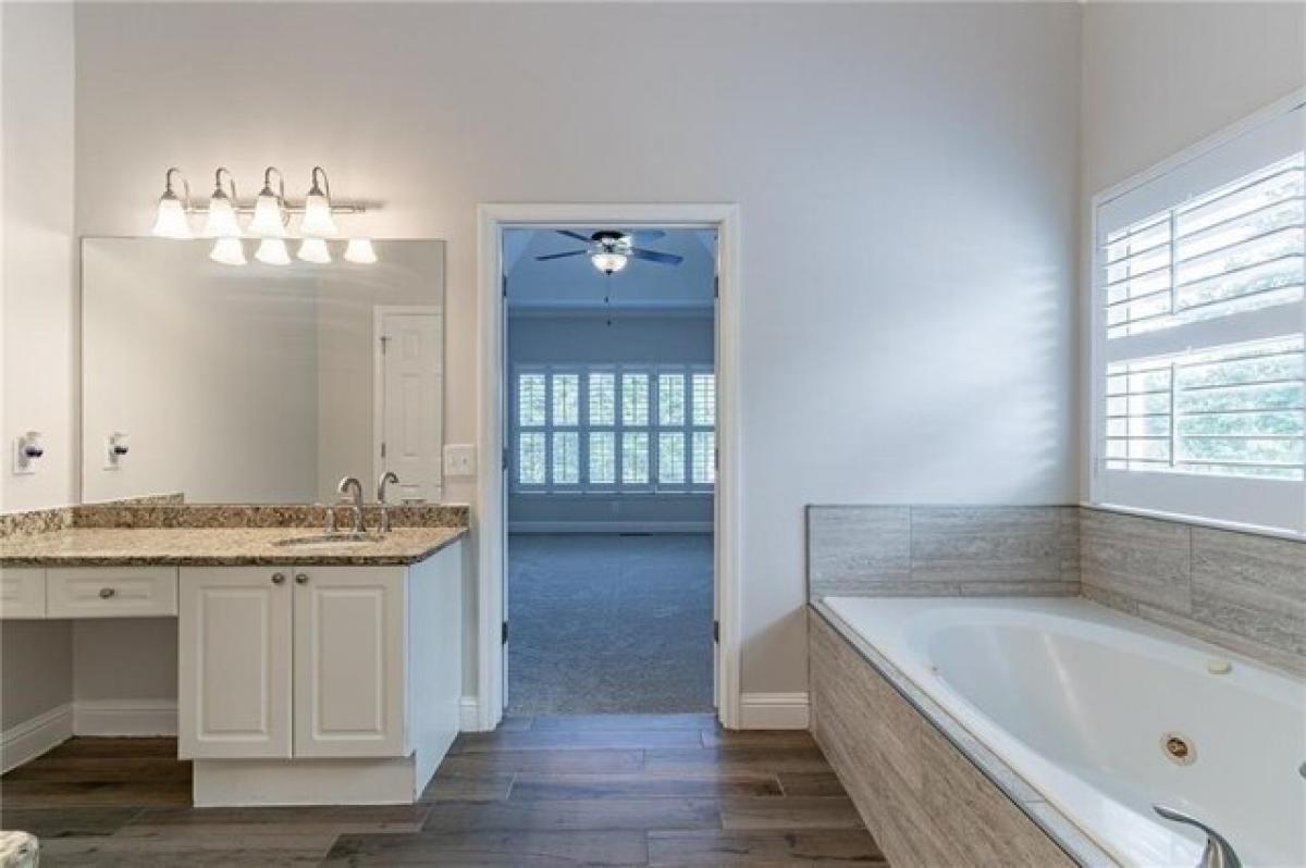 Picture of Home For Sale in Acworth, Georgia, United States