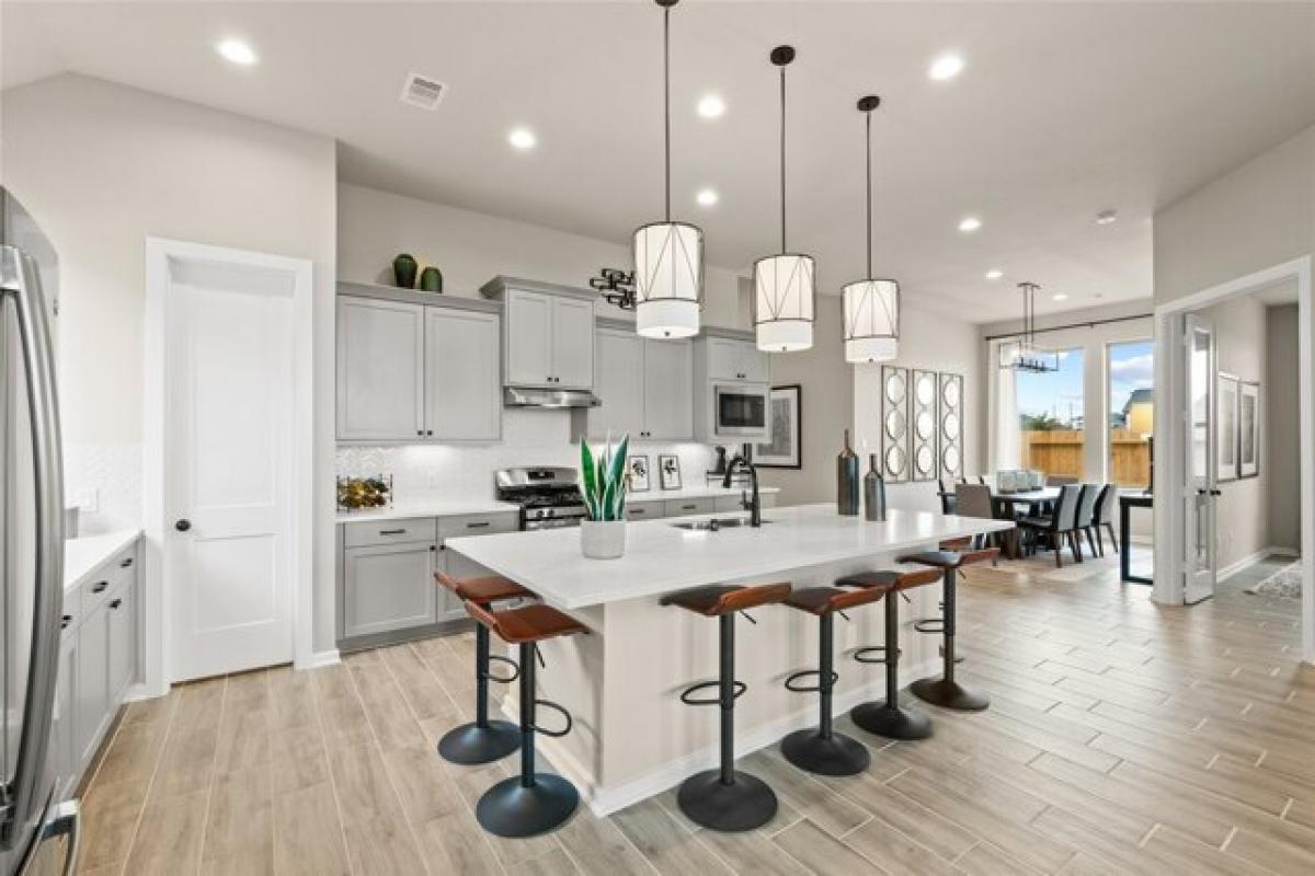 Picture of Home For Sale in Santa Fe, Texas, United States