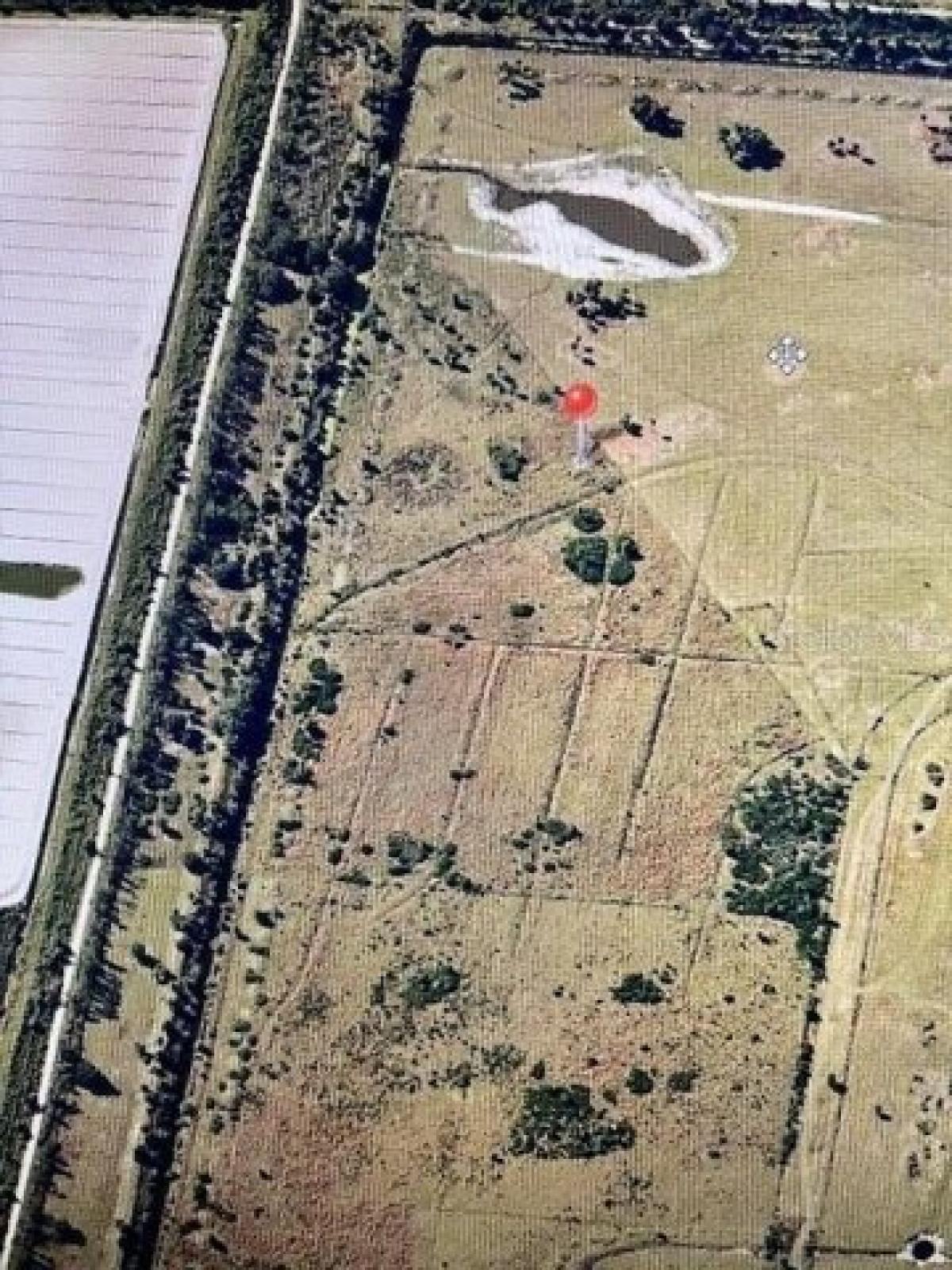 Picture of Residential Land For Sale in Okeechobee, Florida, United States