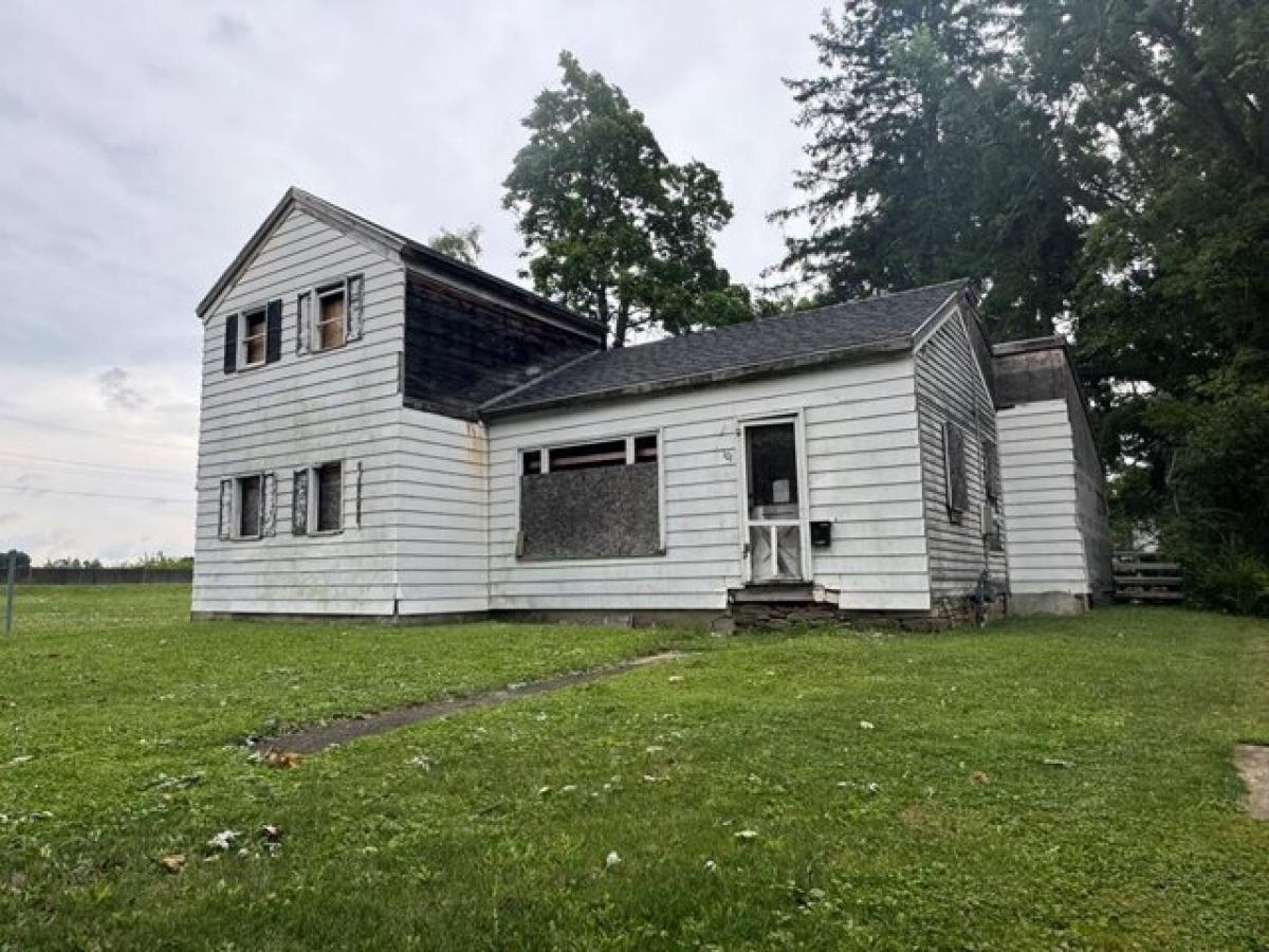 Picture of Home For Sale in Elmira, New York, United States