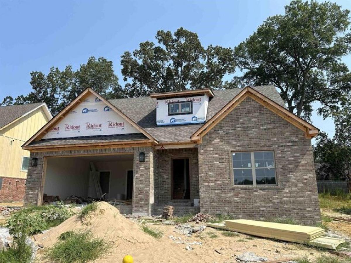 Picture of Home For Sale in Conway, Arkansas, United States