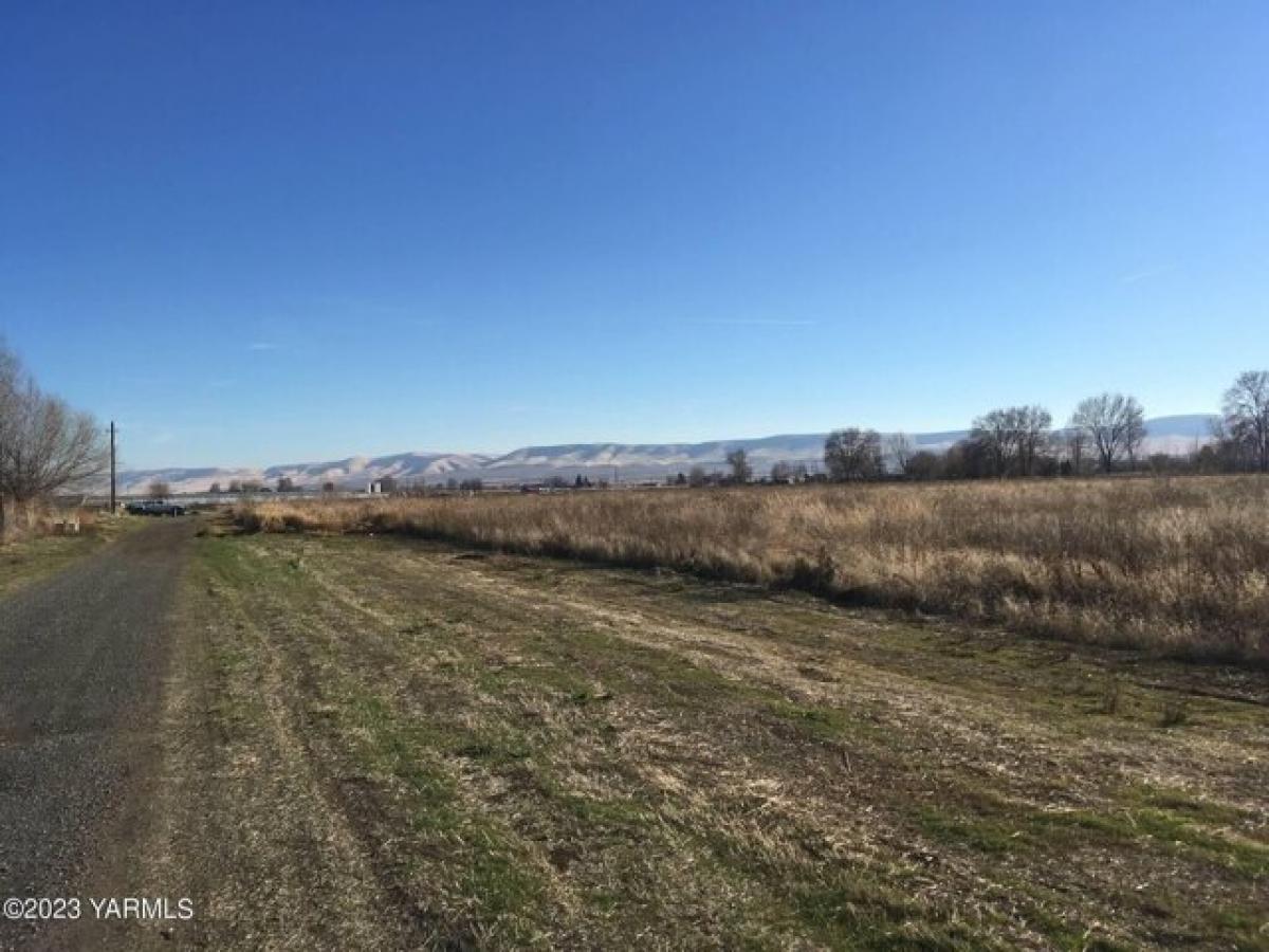 Picture of Residential Land For Sale in Mabton, Washington, United States