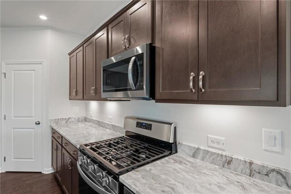 Picture of Home For Sale in Union City, Georgia, United States