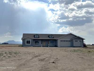 Home For Sale in Prescott Valley, Arizona
