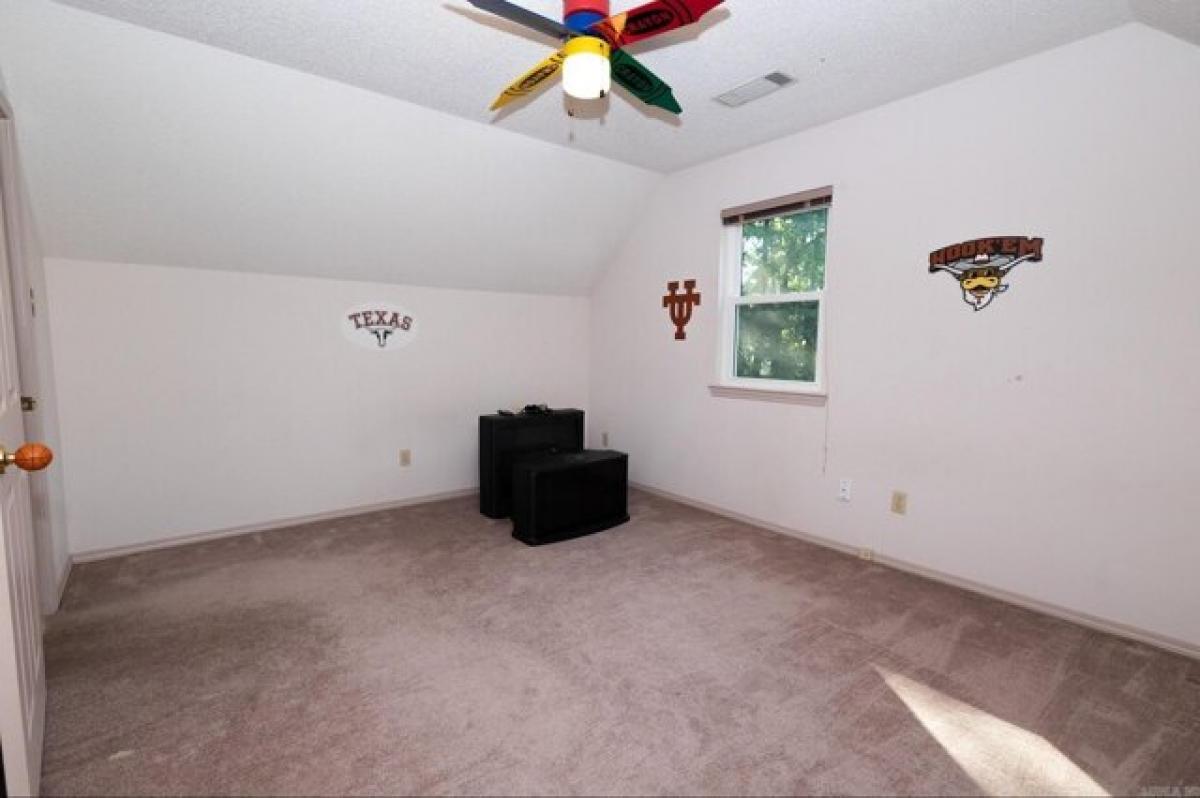 Picture of Home For Sale in Benton, Arkansas, United States