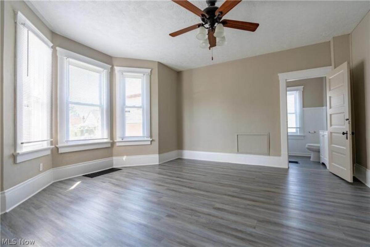 Picture of Home For Sale in Canton, Ohio, United States