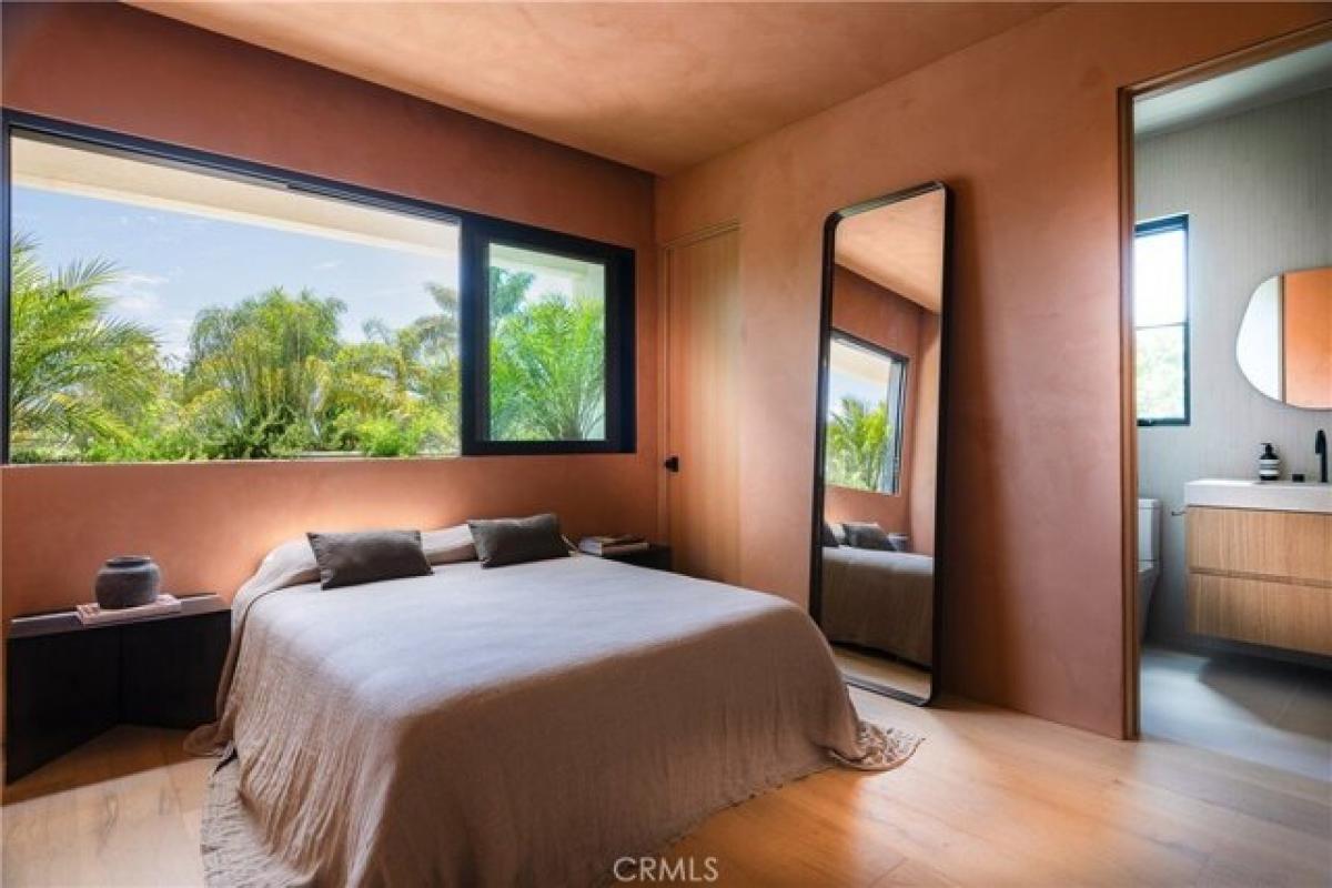 Picture of Home For Sale in Sherman Oaks, California, United States