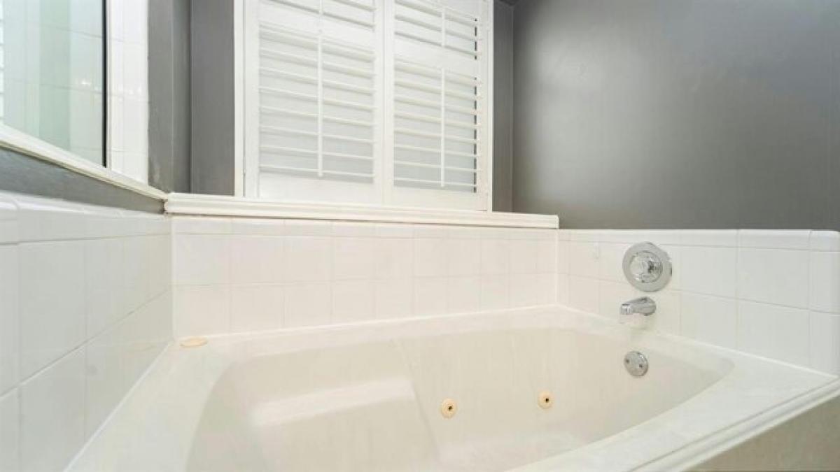 Picture of Home For Sale in Pearland, Texas, United States