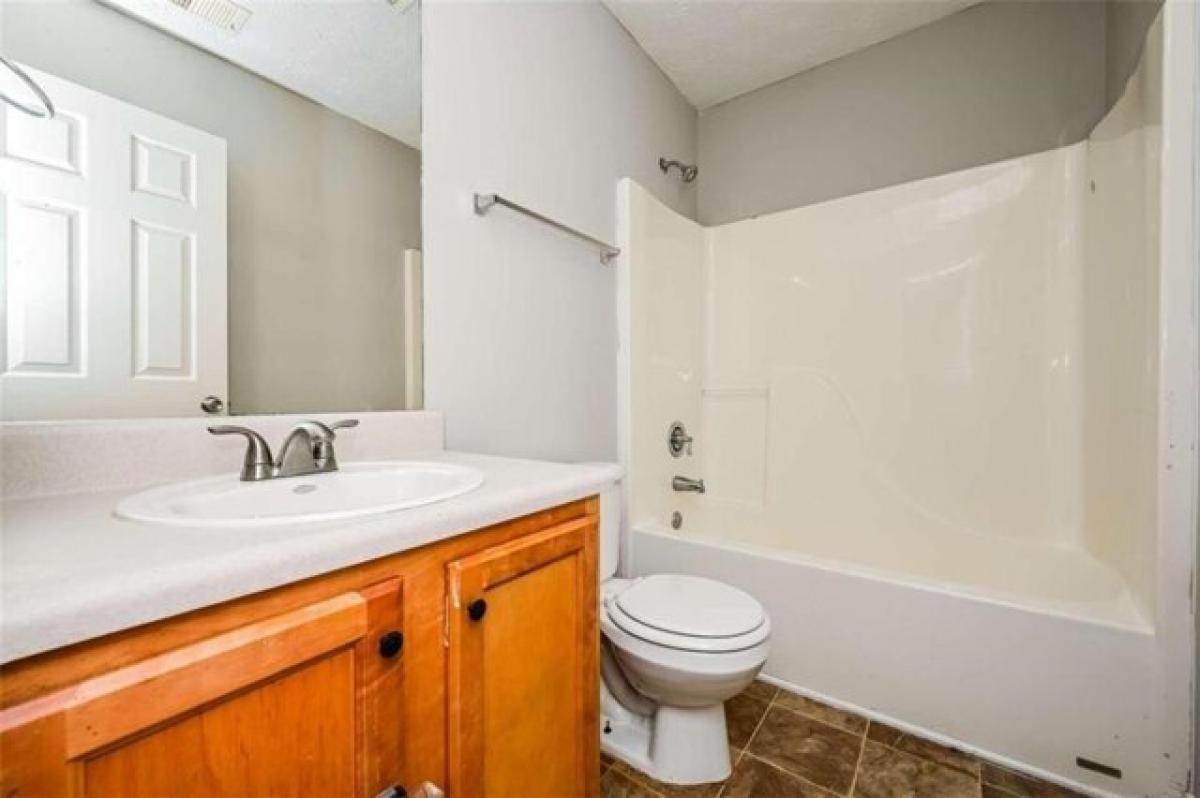 Picture of Home For Sale in Hampton, Georgia, United States