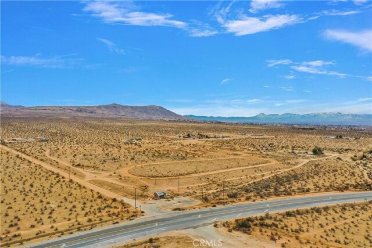 Picture of Residential Land For Sale in Apple Valley, California, United States