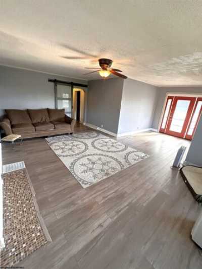 Home For Sale in Fairmont, West Virginia