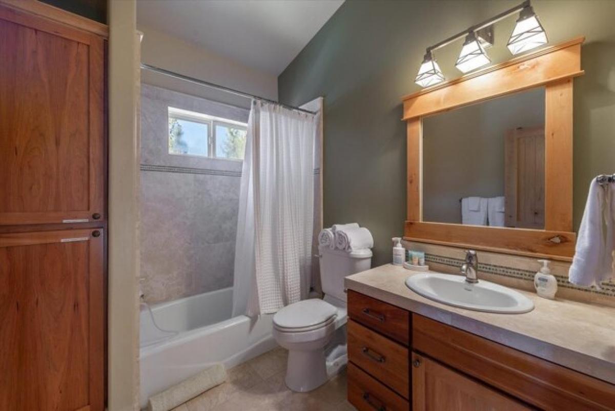 Picture of Home For Sale in Truckee, California, United States