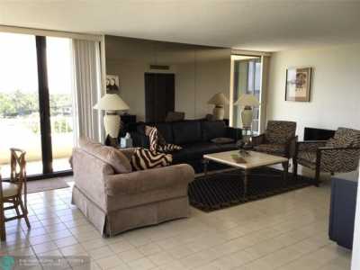 Home For Sale in Riviera Beach, Florida