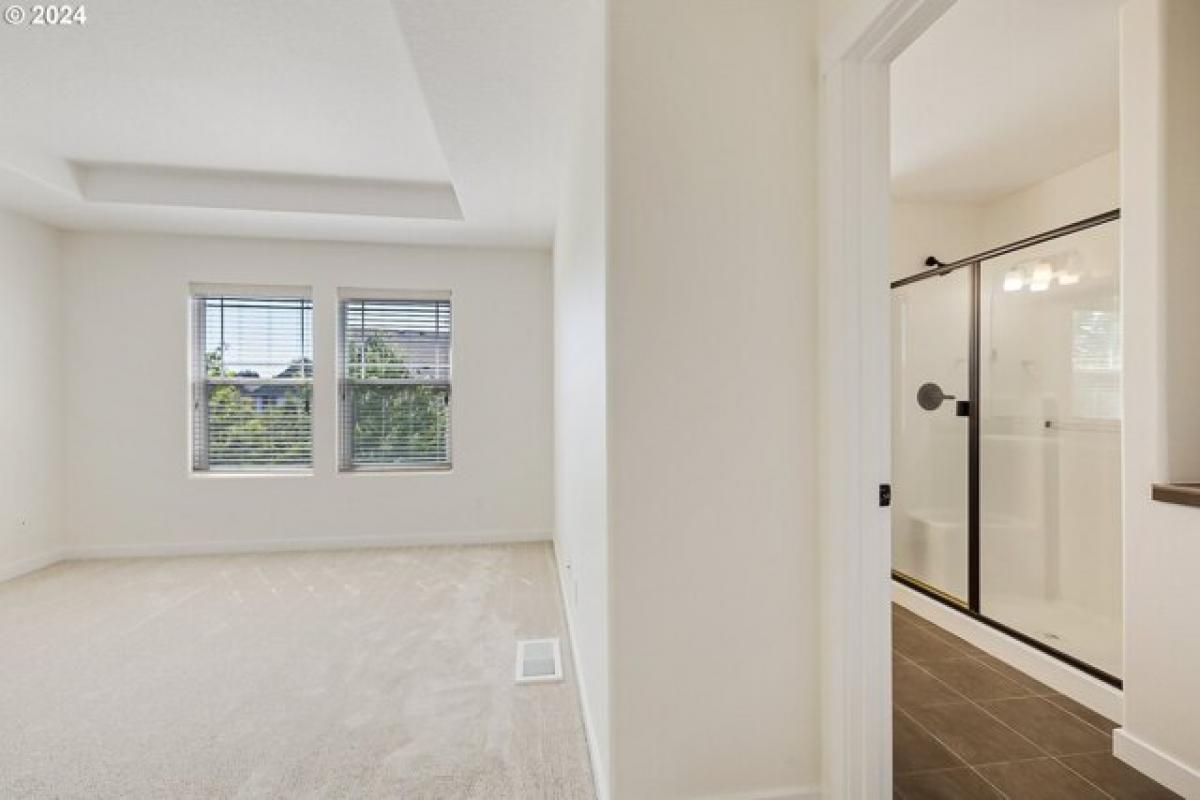 Picture of Home For Sale in Beaverton, Oregon, United States