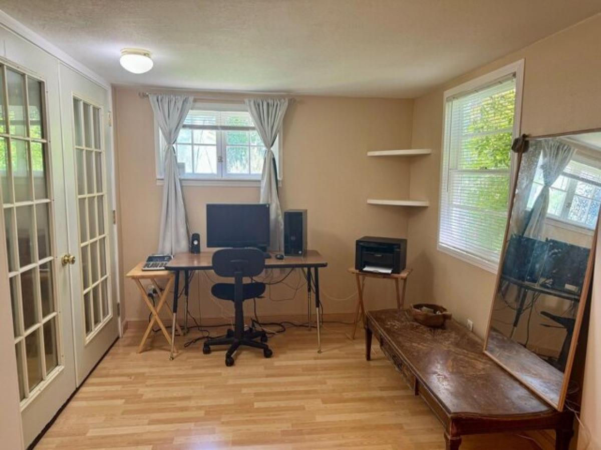 Picture of Home For Sale in Grants Pass, Oregon, United States