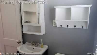 Home For Rent in Royal Oak, Michigan