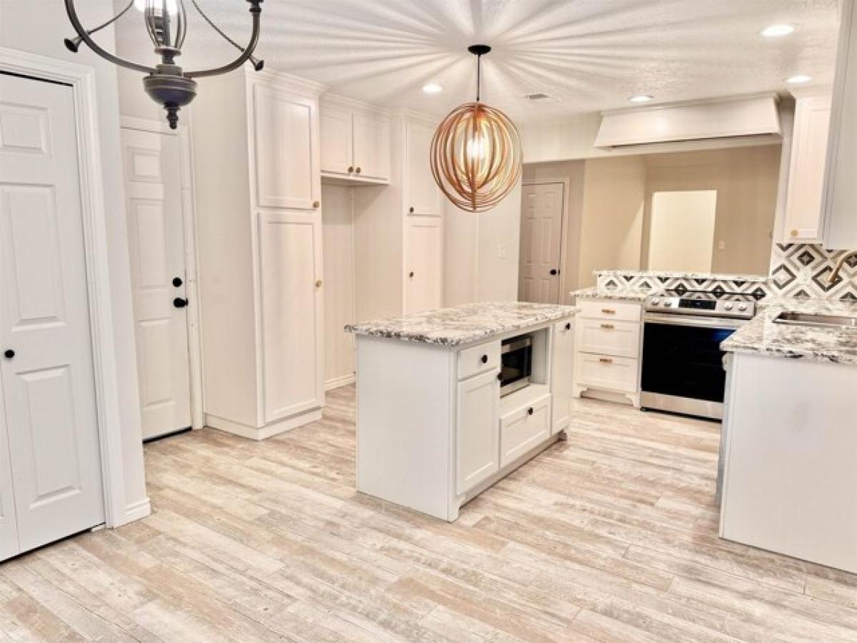 Picture of Home For Sale in Vidor, Texas, United States