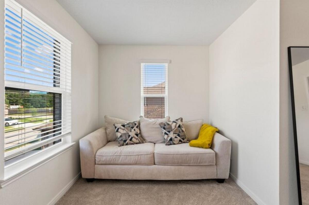 Picture of Home For Sale in Tomball, Texas, United States