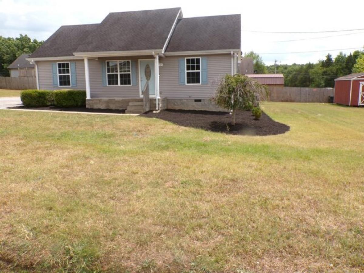 Picture of Home For Sale in Lewisburg, Tennessee, United States