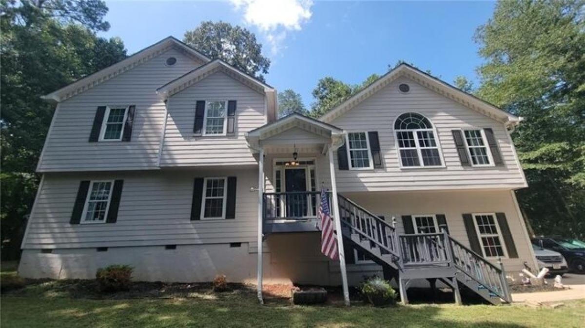 Picture of Home For Sale in Canton, Georgia, United States