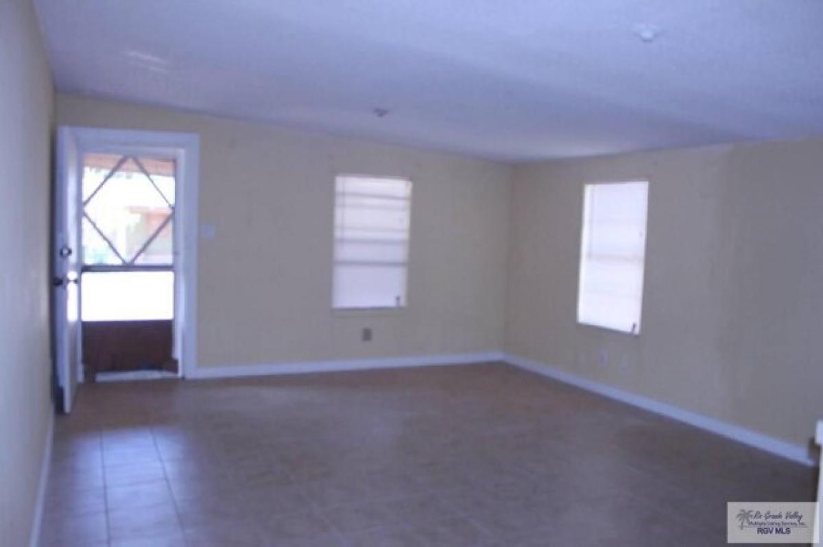 Picture of Home For Sale in Brownsville, Texas, United States