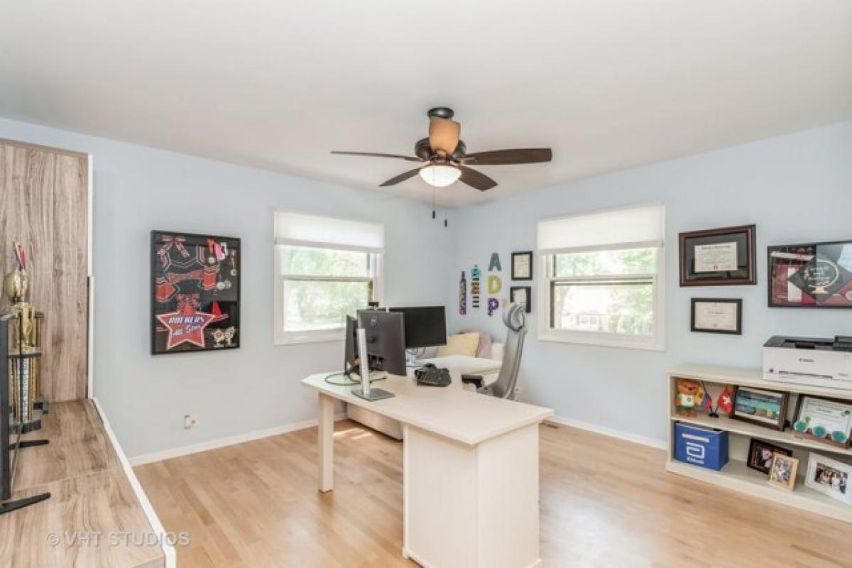 Picture of Home For Sale in Arlington Heights, Illinois, United States