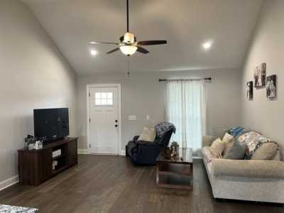 Home For Sale in Shelbyville, Tennessee