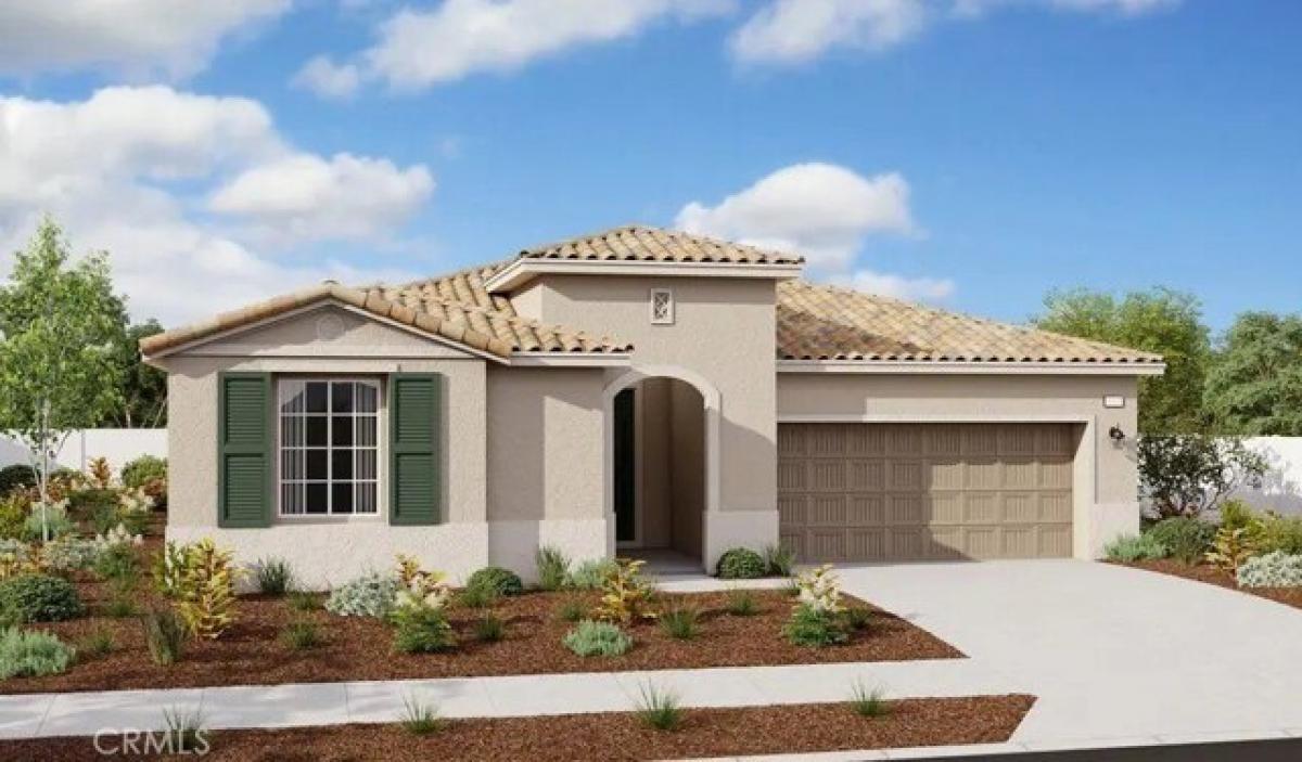 Picture of Home For Sale in Victorville, California, United States