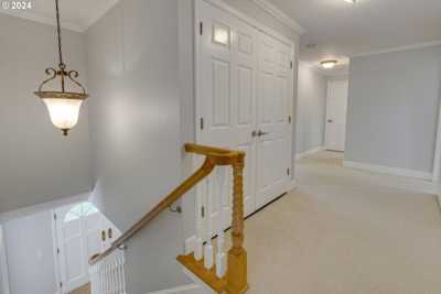 Home For Sale in Lake Oswego, Oregon