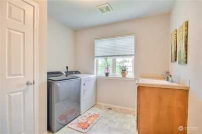 Home For Sale in Puyallup, Washington