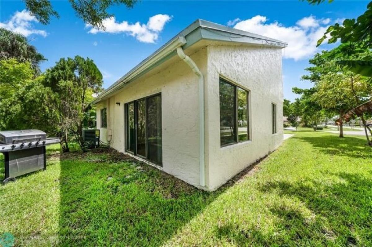 Picture of Home For Sale in Tamarac, Florida, United States