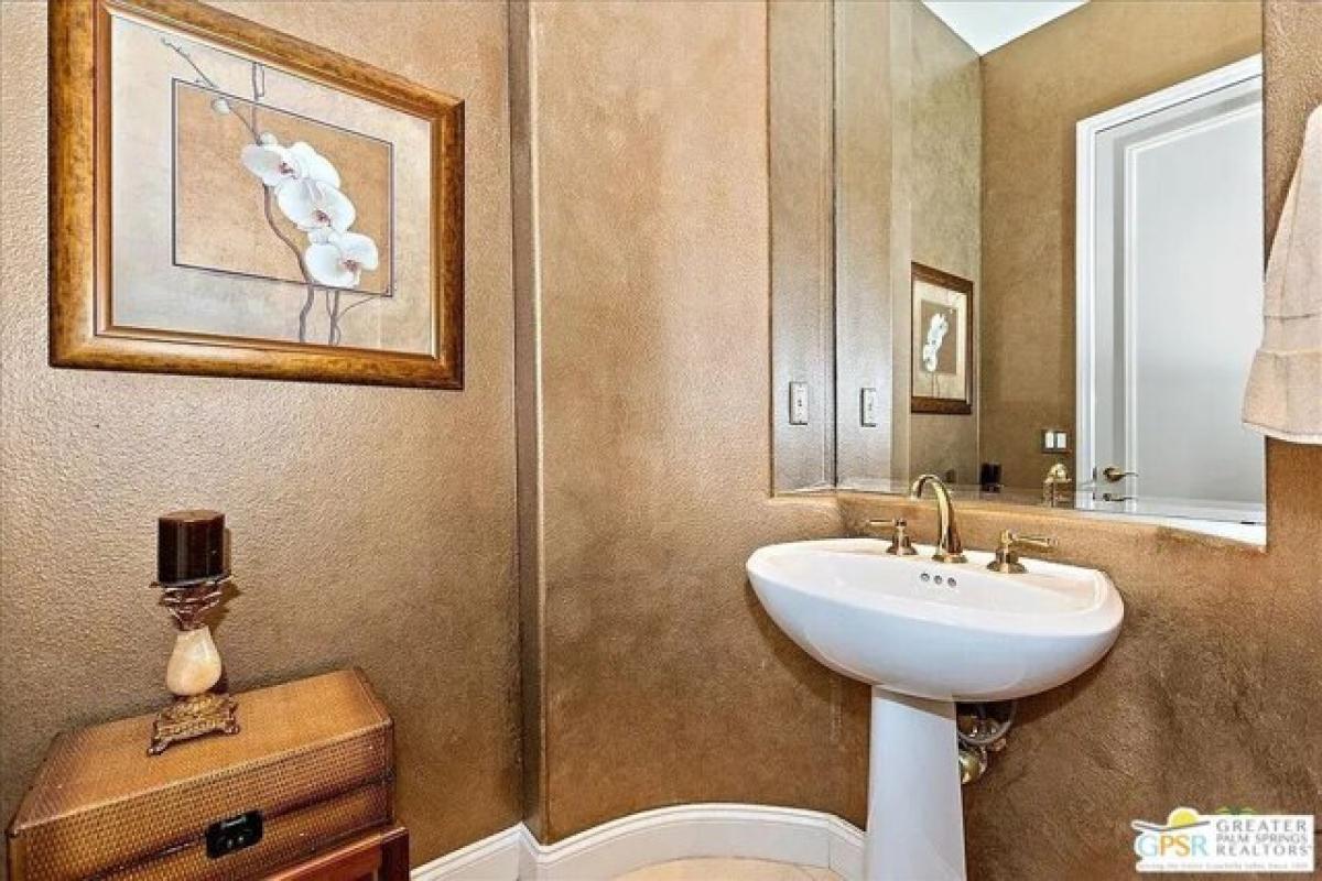 Picture of Home For Sale in Rancho Mirage, California, United States