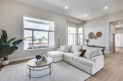 Home For Sale in Glendale, Arizona