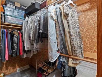 Home For Sale in Menomonee Falls, Wisconsin