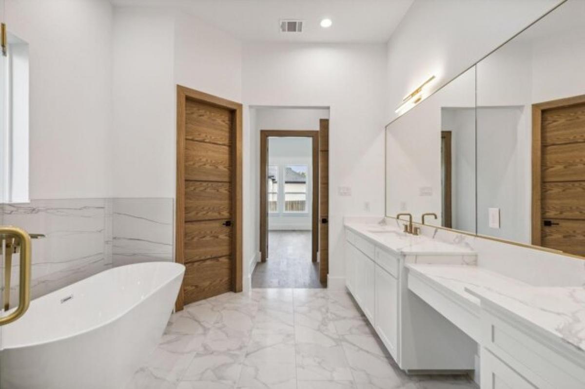 Picture of Home For Sale in Keller, Texas, United States