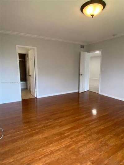 Home For Sale in Deerfield Beach, Florida