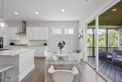 Home For Sale in Holly Springs, North Carolina