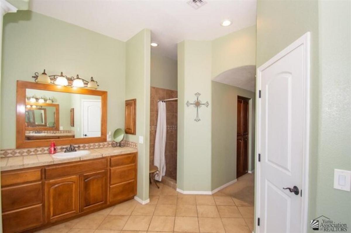 Picture of Home For Sale in Yuma, Arizona, United States