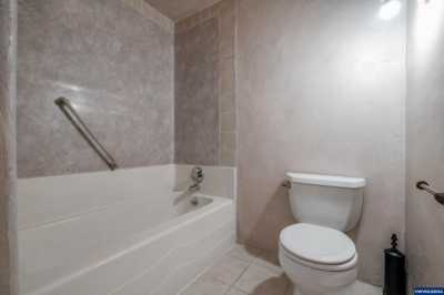 Home For Sale in Lebanon, Oregon