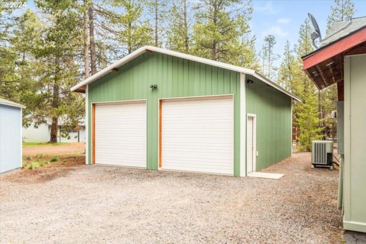 Picture of Home For Sale in La Pine, Oregon, United States